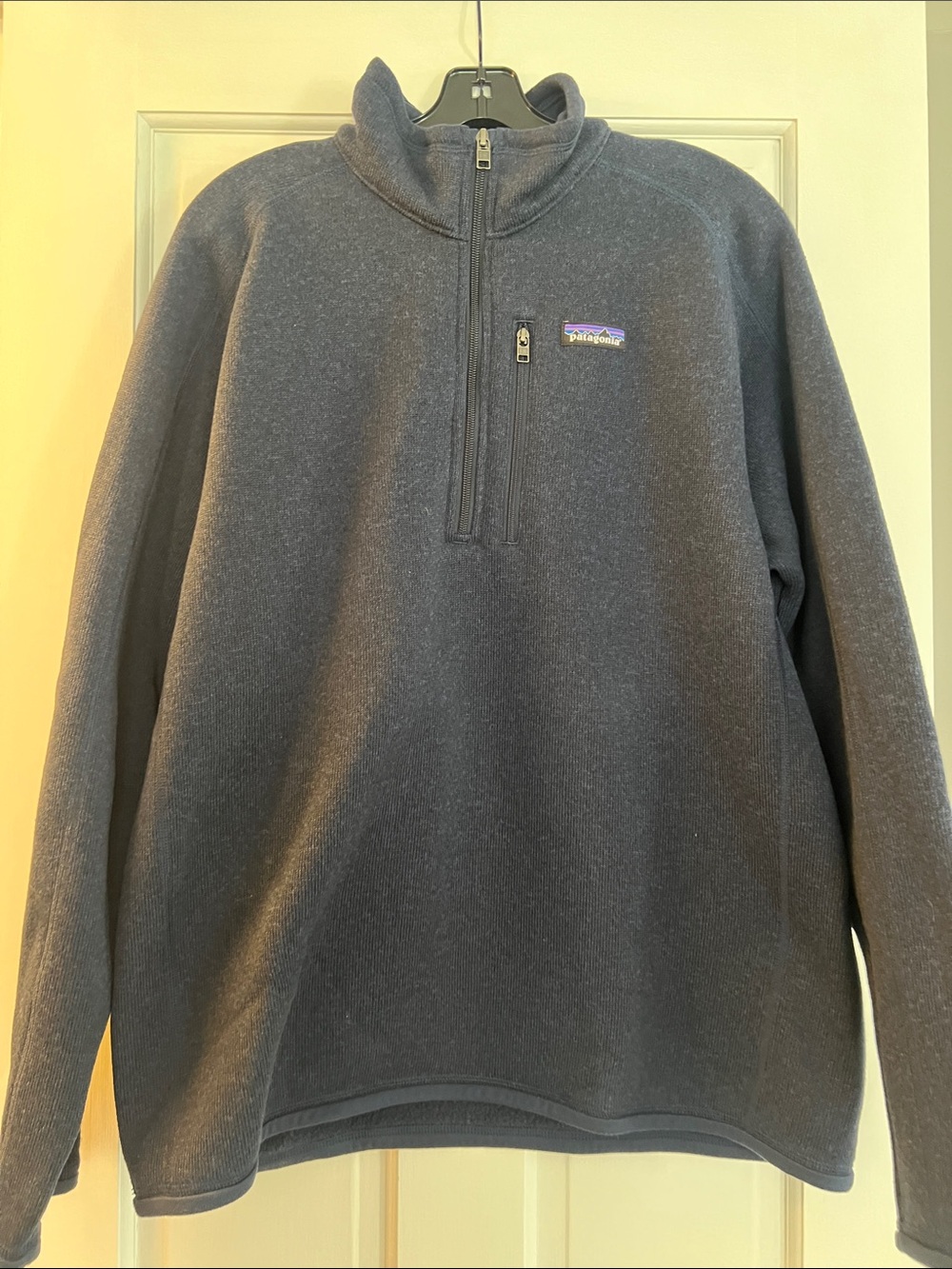 Patagonia Men's Dark Navy Quarter-Zip Fleece Pullover